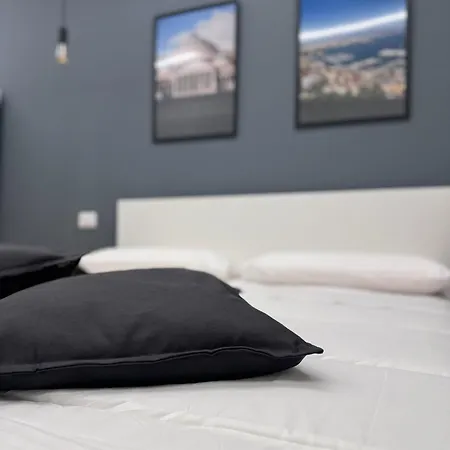 Conte Di Mola 67 Bed & Breakfast Naples Exterior photo